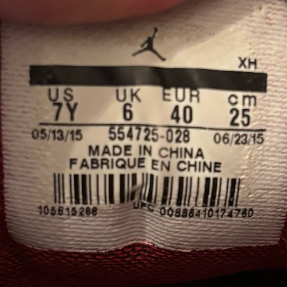Air Jordan 1 Retro Mid GS 'Black
Gym Red' - Picture 7 of 7